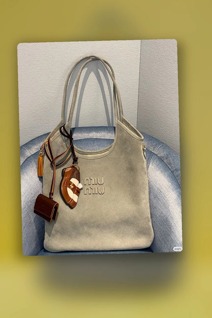 NB - MMU Bag - 595