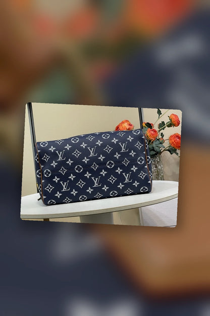 NB - LOV Bag - 1093