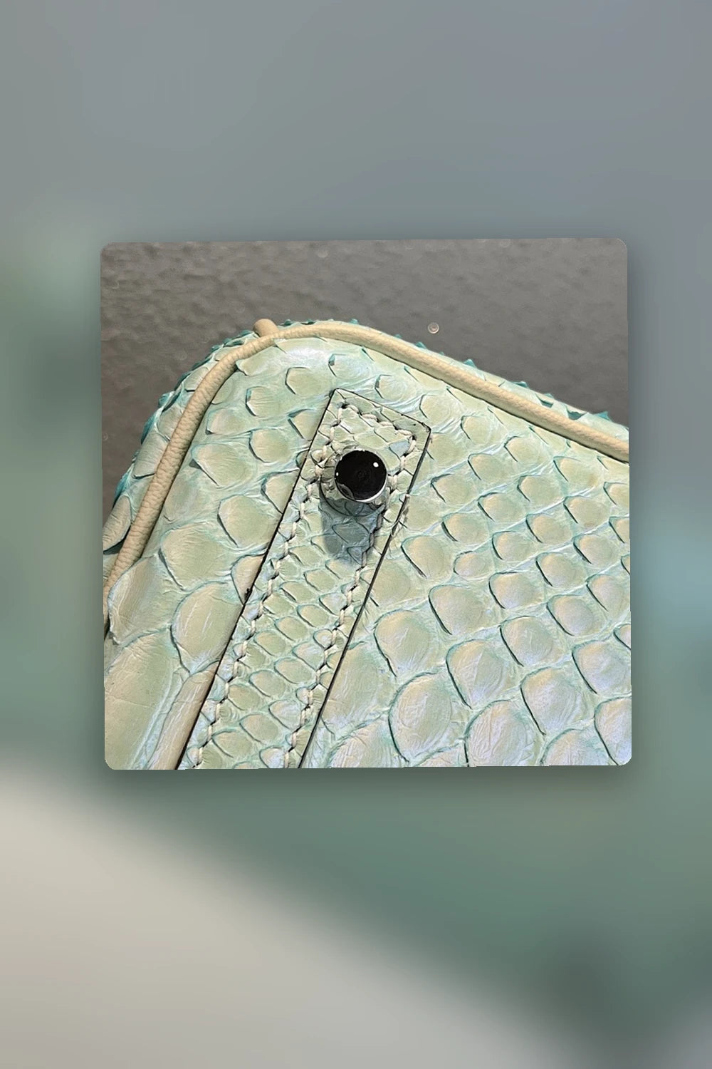 NB - HMS Bag - 991