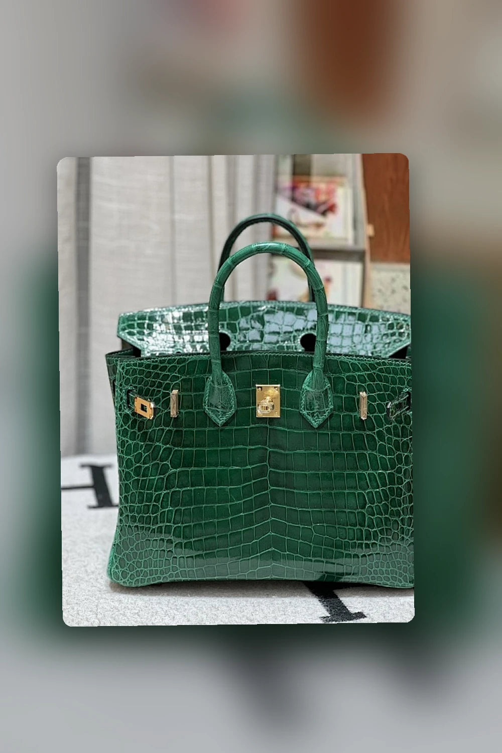 NB - HMS Bag - 569