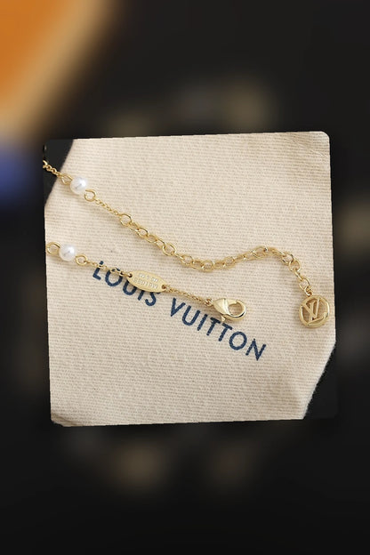 NB - LOV Jewelry - 713