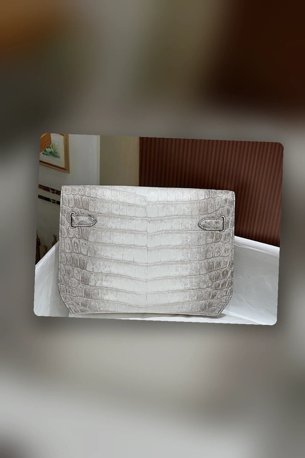 NB - HMS Bag - 1704