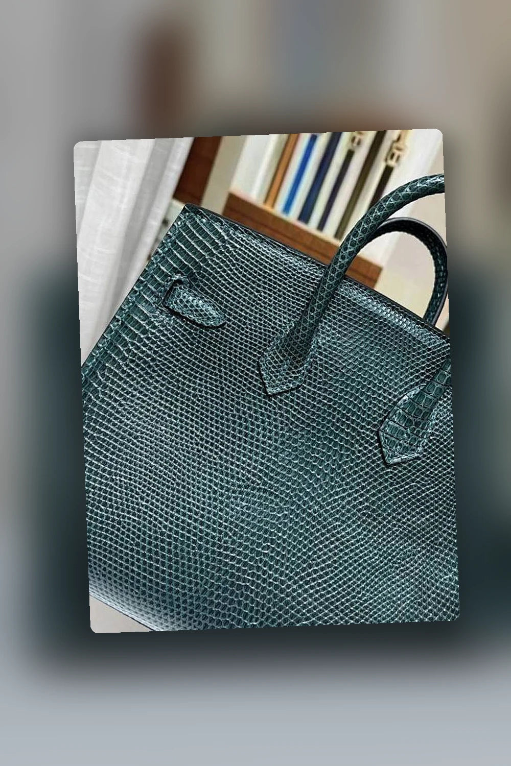 NB - HMS Bag - 677