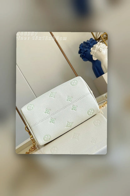 NB - LOV Bag - 650