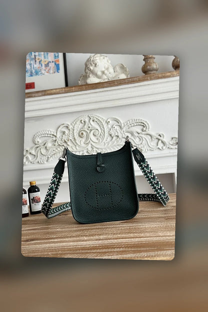 NB - HMS Bag - 989