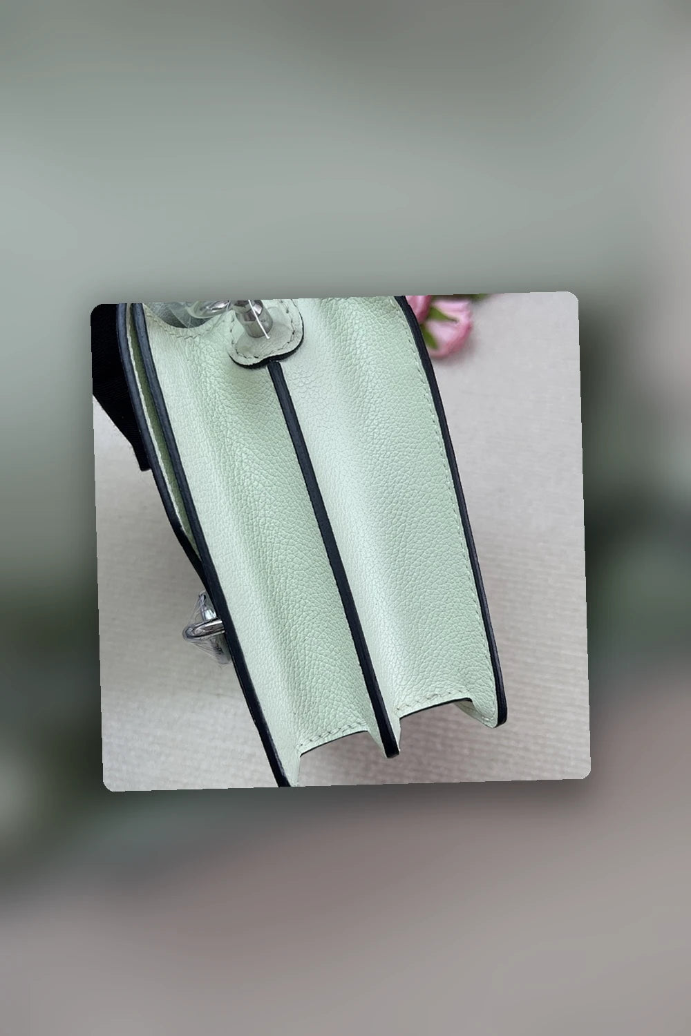 NB - HMS Bag - 1762