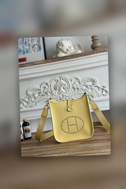 NB - HMS Bag - 1016