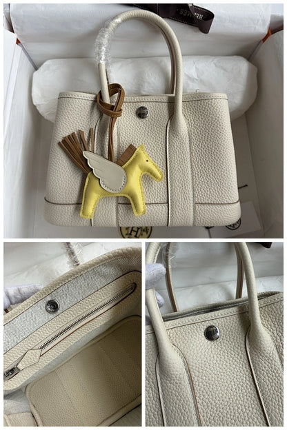 NB - HMS Bag - 1605