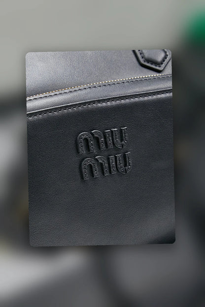NB - MMU Bag - 056