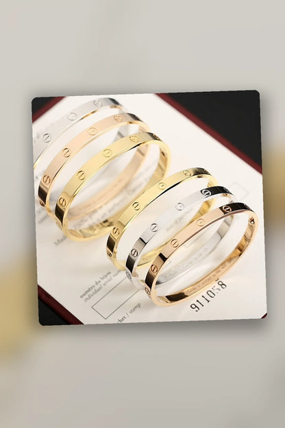 NB - CRA Jewelry - 096