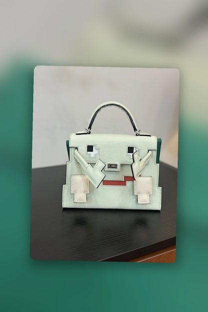 NB - HMS Bag - 541