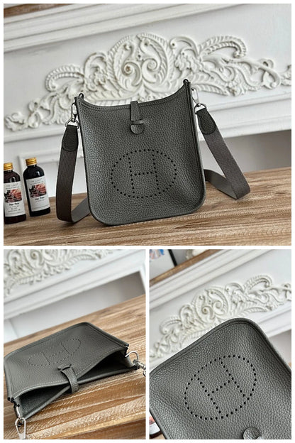 NB - HMS Bag - 1010