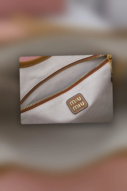 NB - MMU Bag - 095
