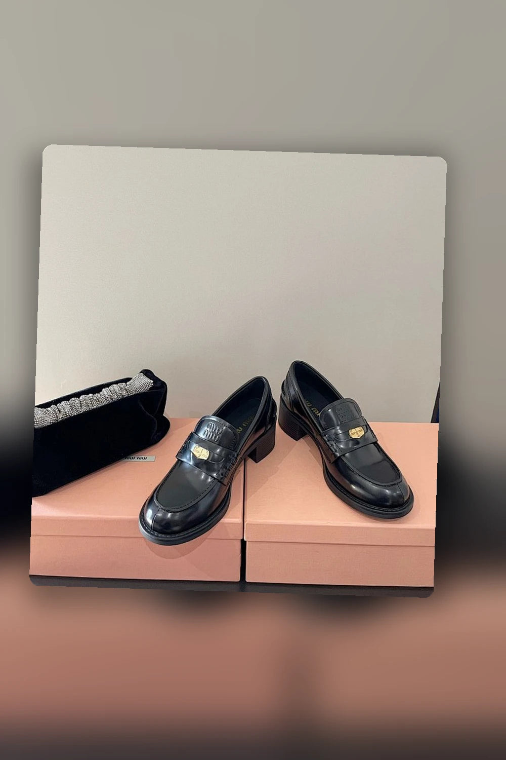 NB - MMU Women Shoes - 369