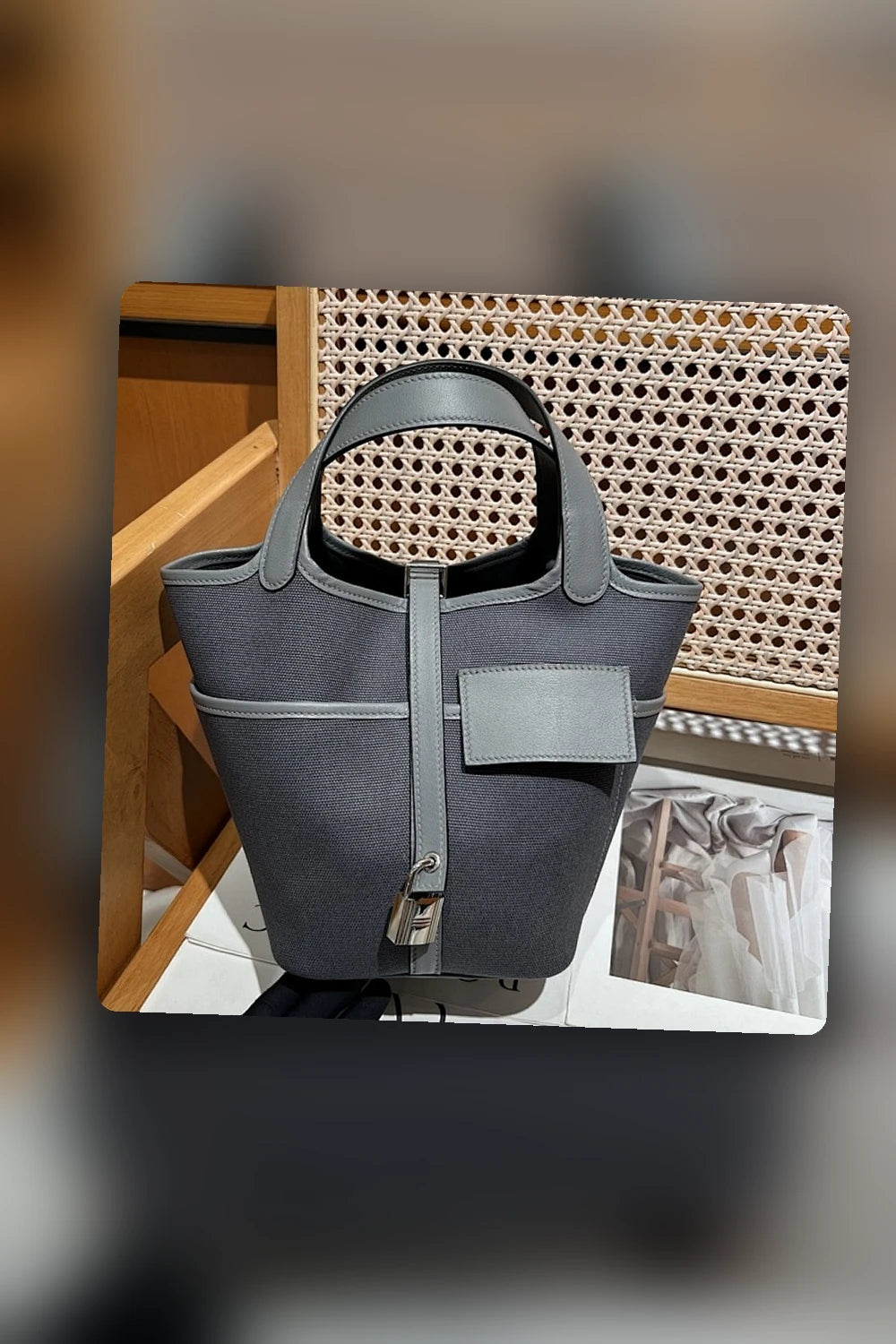 NB - HMS Bag - 109
