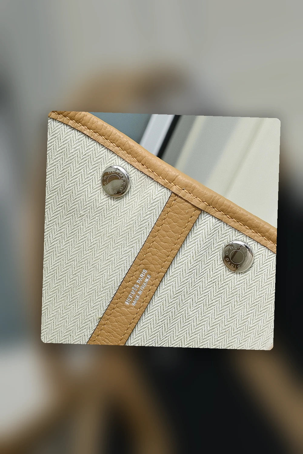 NB - HMS Bag - 1464