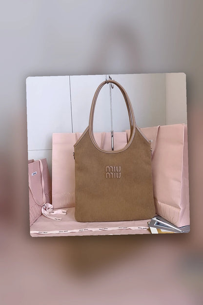 NB - MMU Bag - 457