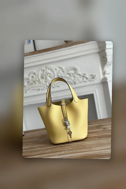 NB - HMS Bag - 1140
