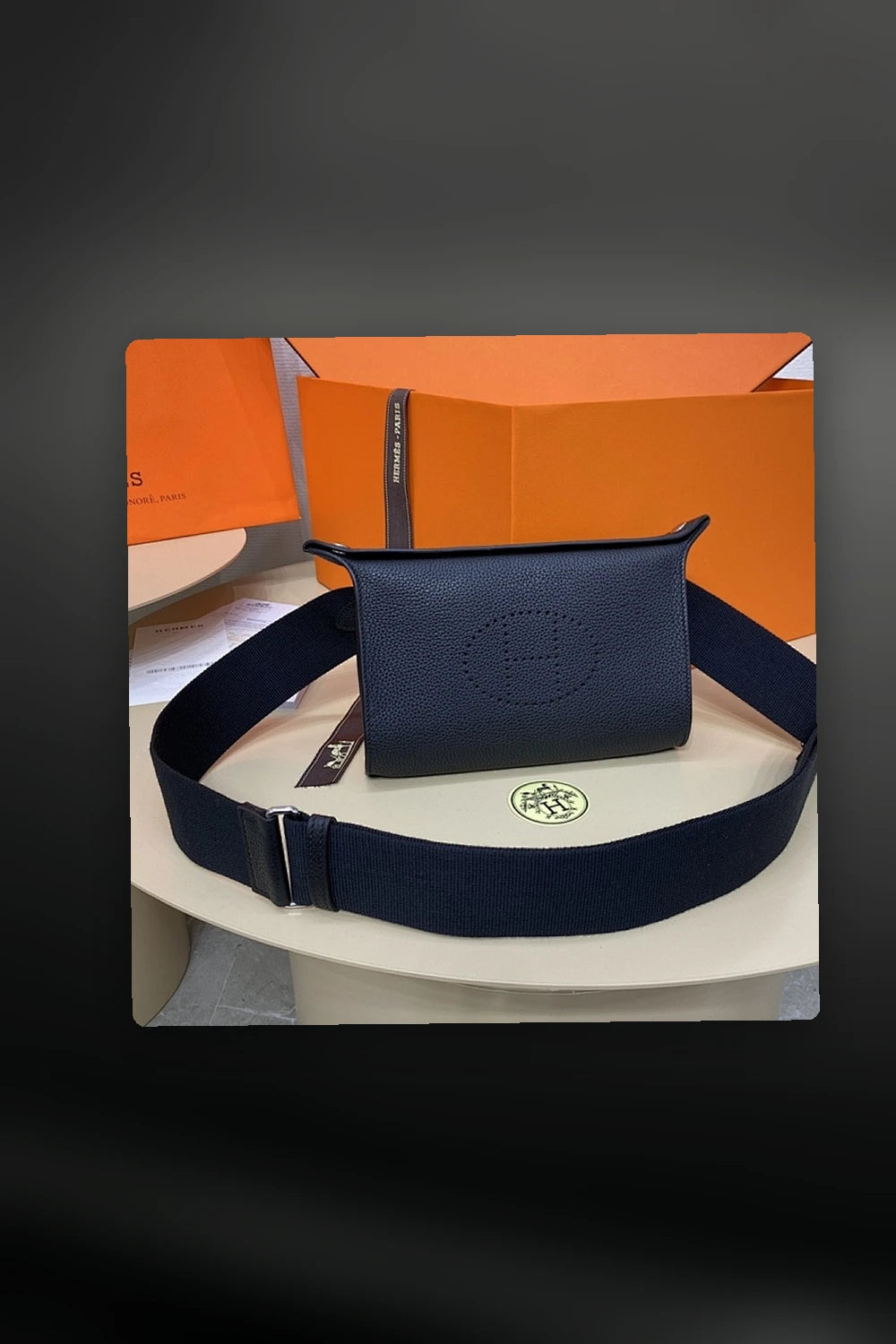 NB - HMS Bag - 1090