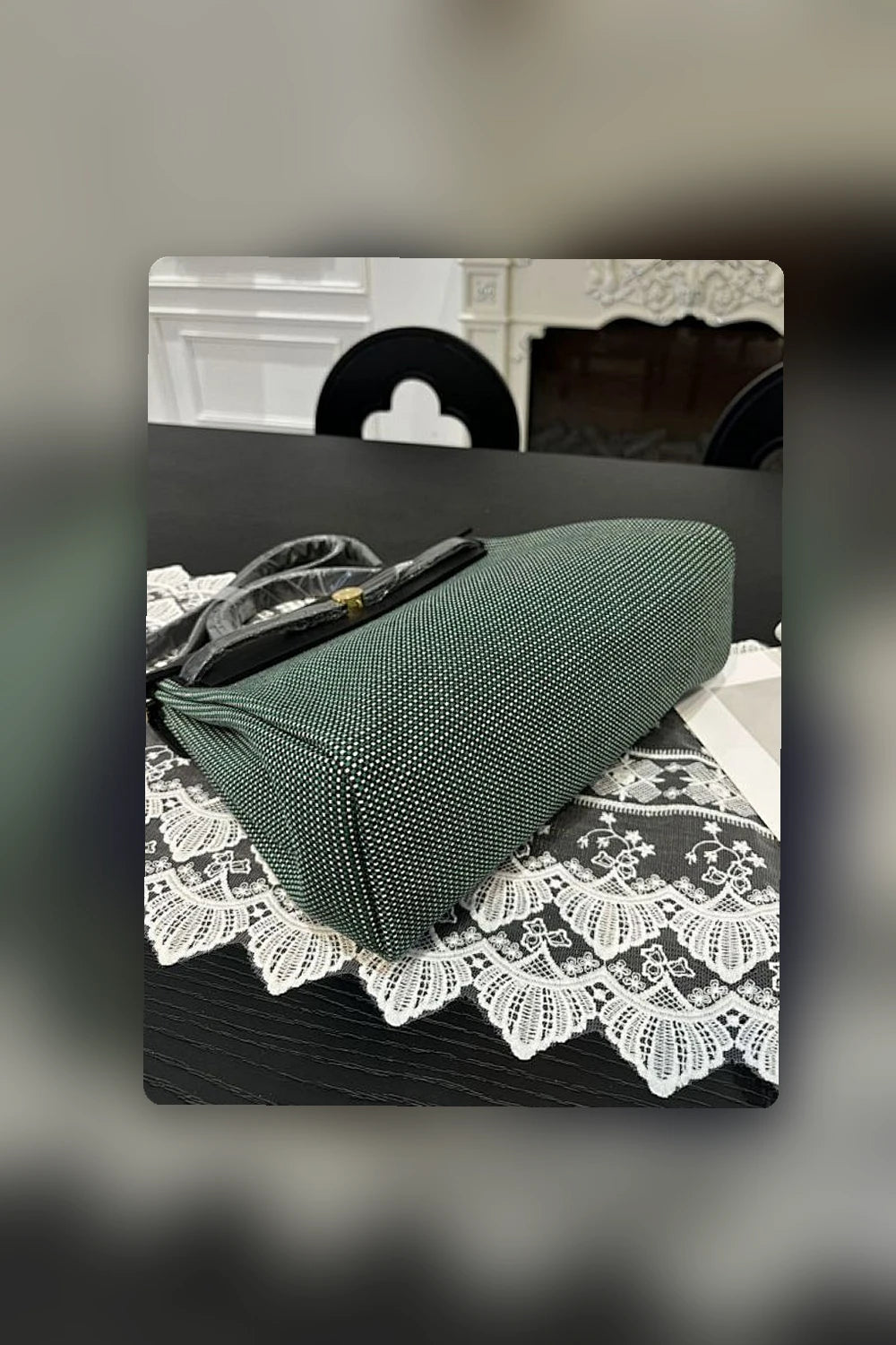 NB - HMS Bag - 1800