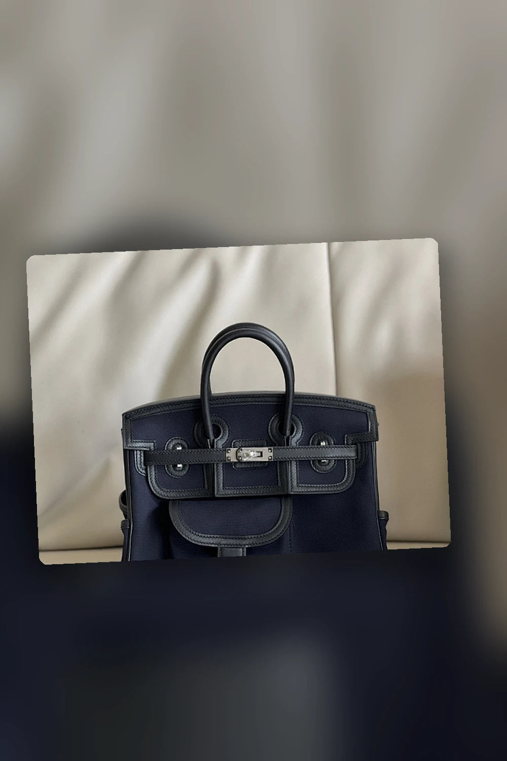 NB - HMS Bag - 883