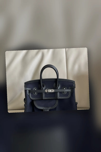 NB - HMS Bag - 883