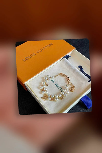 NB - LOV Jewelry - 273