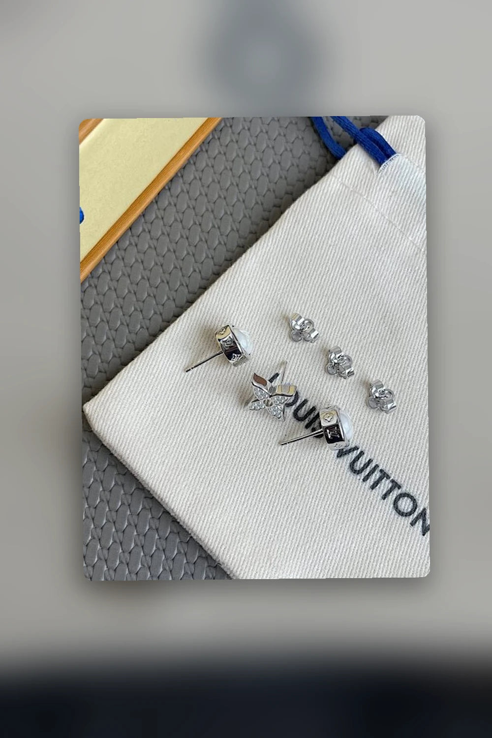 NB - LOV Jewelry - 433