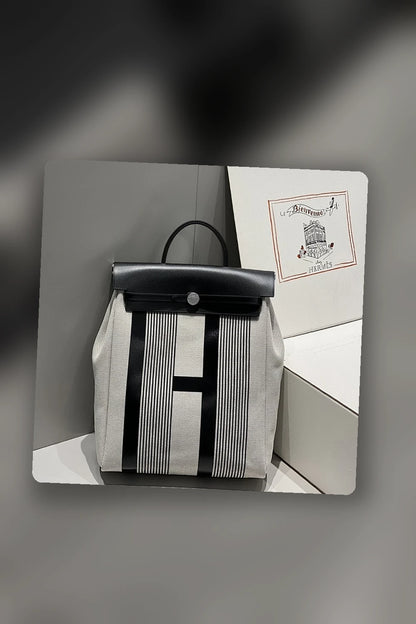 NB - HMS Bag - 1237