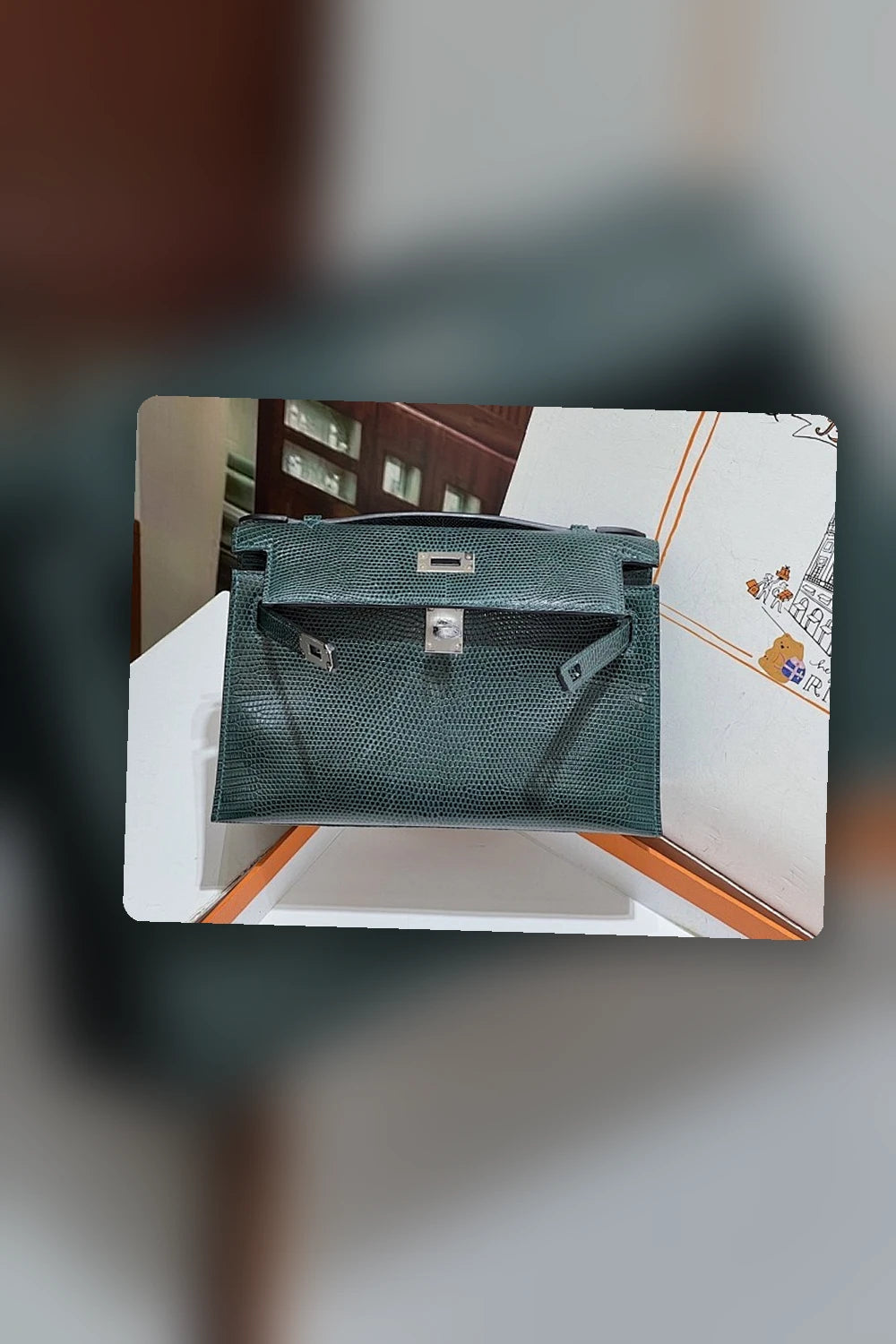 NB - HMS Bag - 669