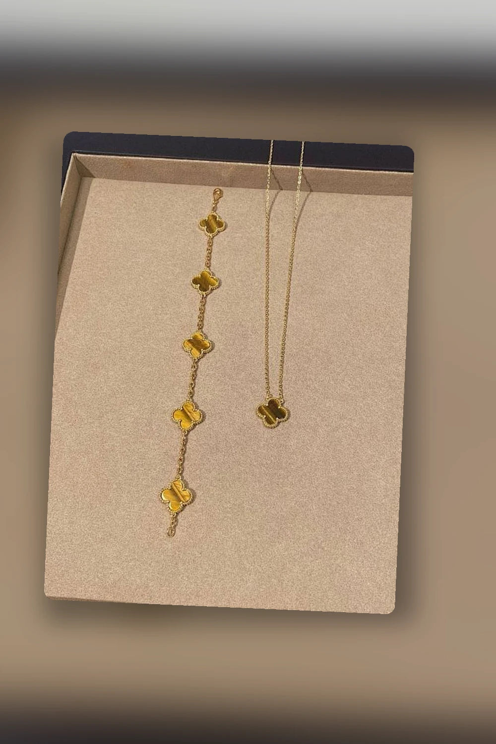 NB - VACA Jewelry - 400