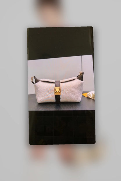 NB - LOV Bag - 1104
