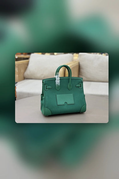 NB - HMS Bag - 1383
