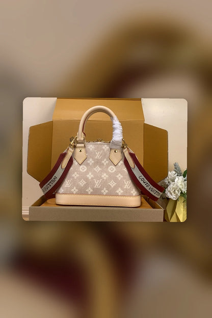 NB - LOV Bag - 1064
