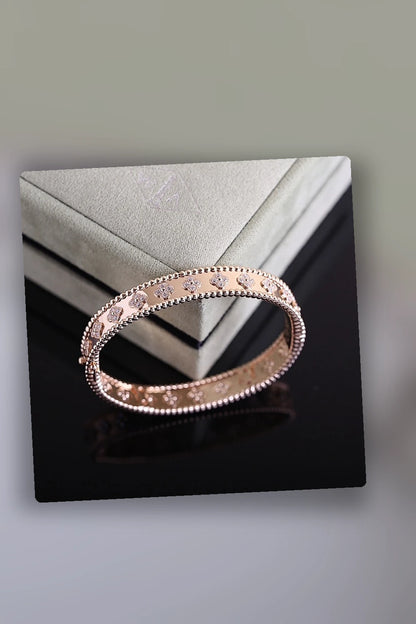 NB - VACA Jewelry - 240