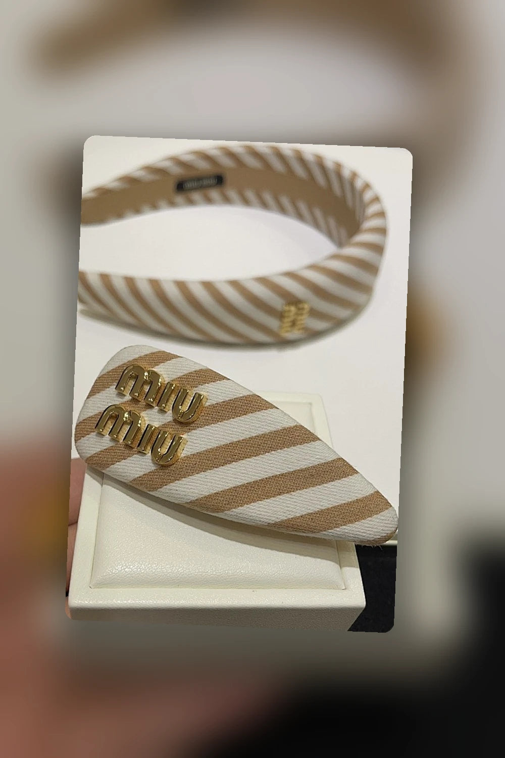 NB - MMU Jewelry - 404