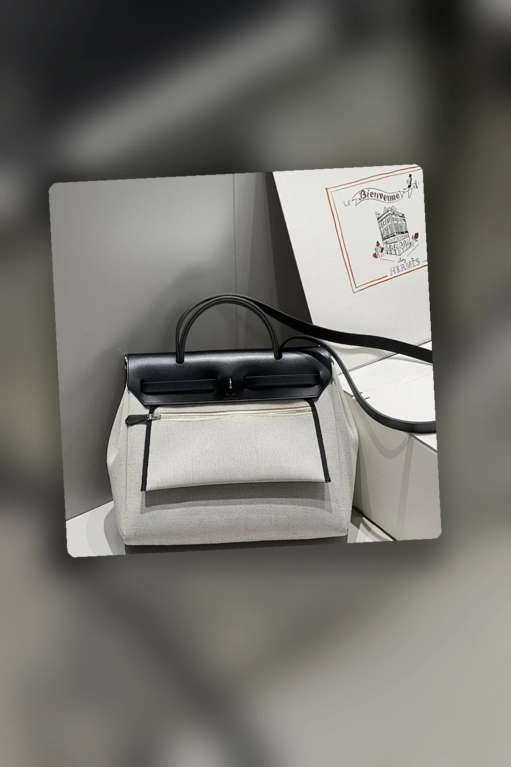 NB - HMS Bag - 1228