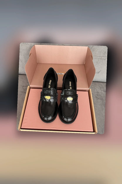 NB - MMU Women Shoes - 472
