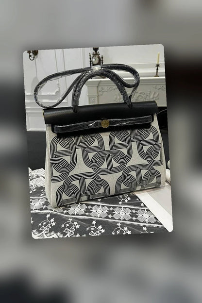 NB - HMS Bag - 1789