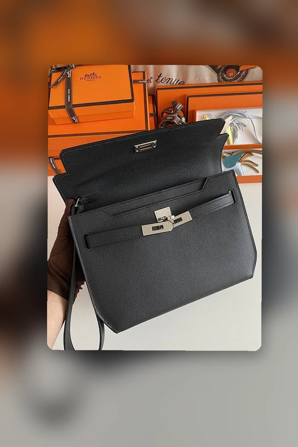 NB - HMS Bag - 1082