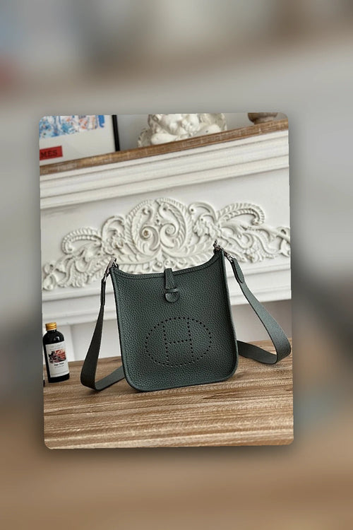 NB - HMS Bag - 1009
