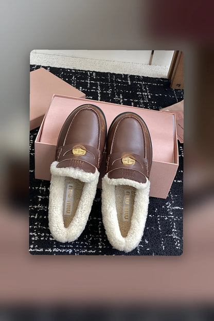 NB - MMU Women Shoes - 740