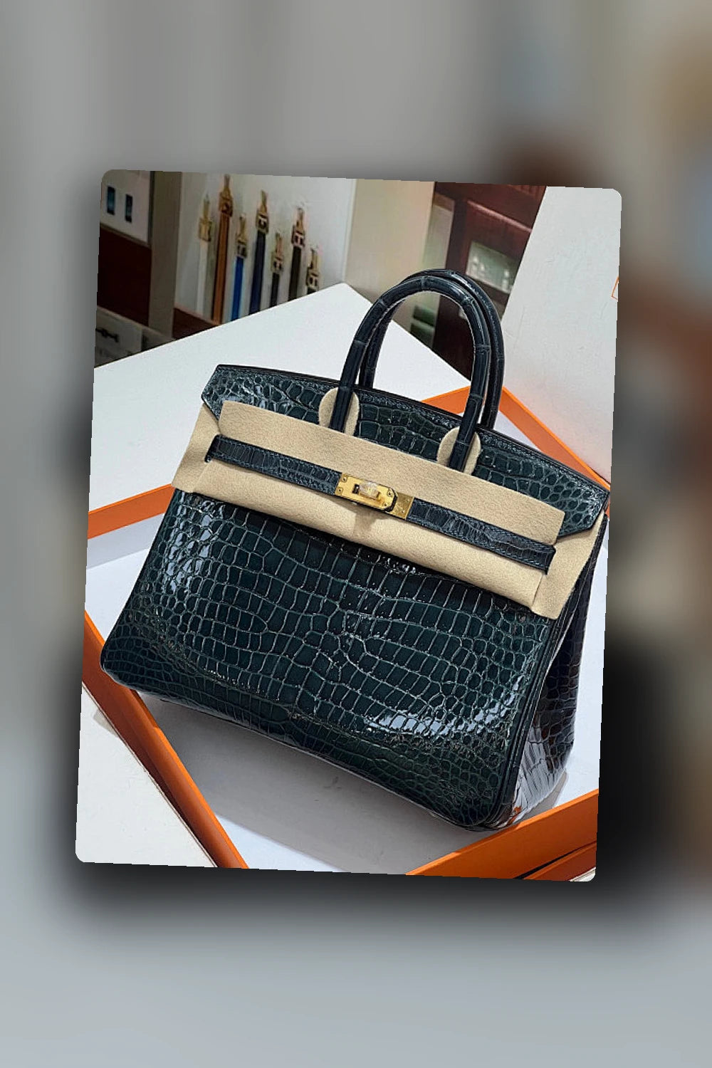 NB - HMS Bag - 555