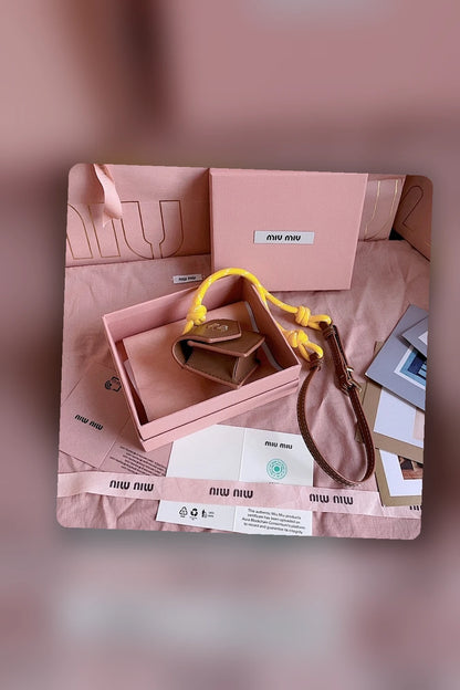NB - MMU Bag - 818