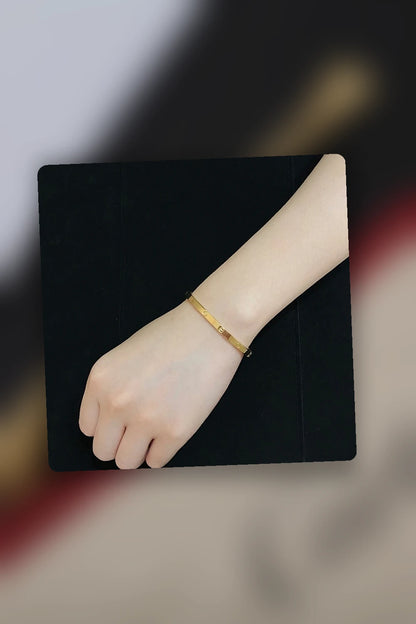 NB - CRA Jewelry - 416