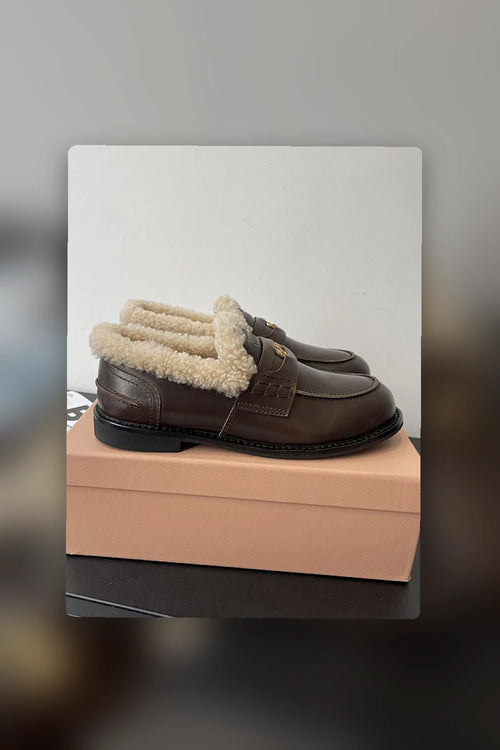 NB - MMU Women Shoes - 281