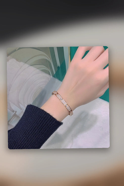 NB - CRA Jewelry - 020