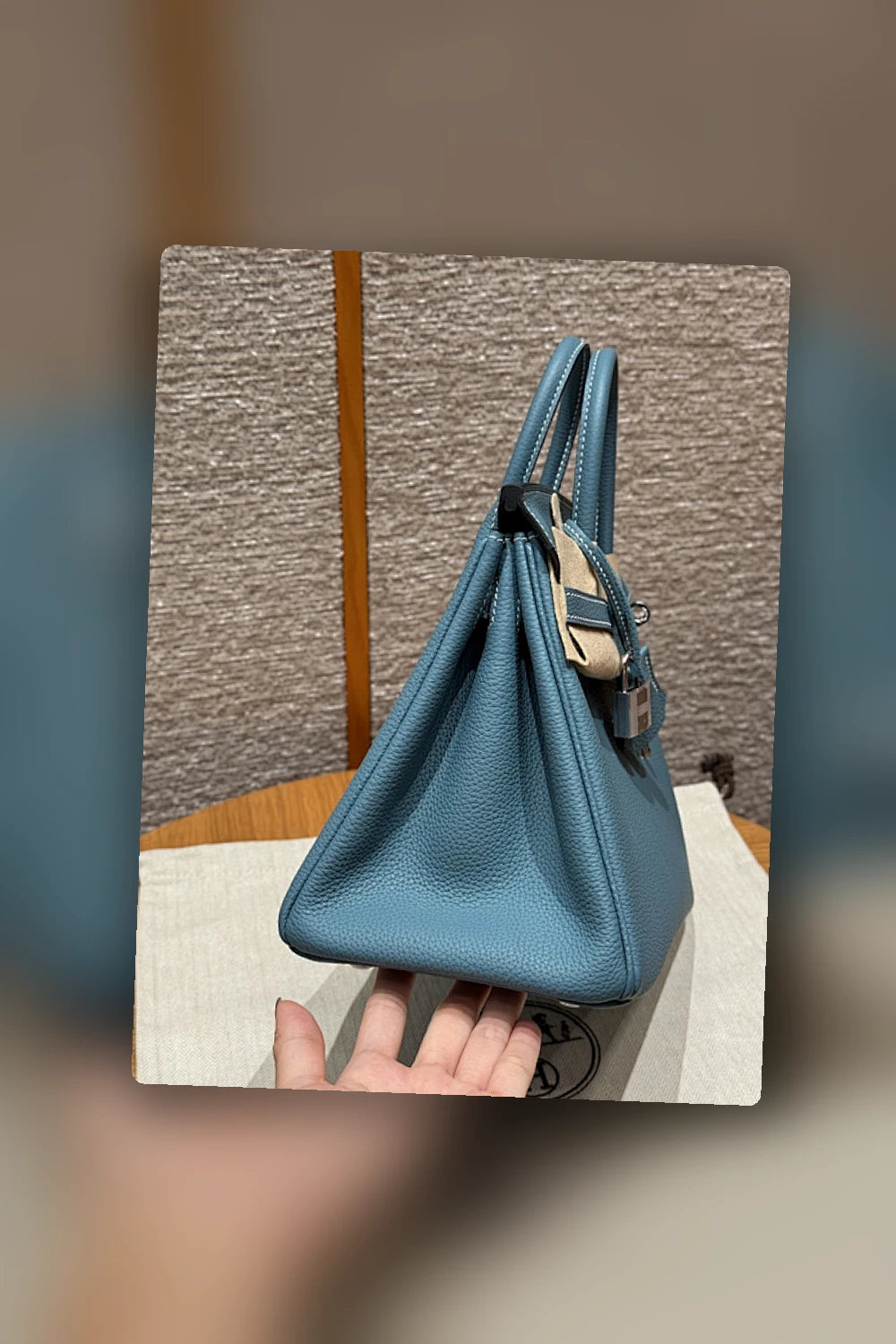 NB - HMS Bag - 1561