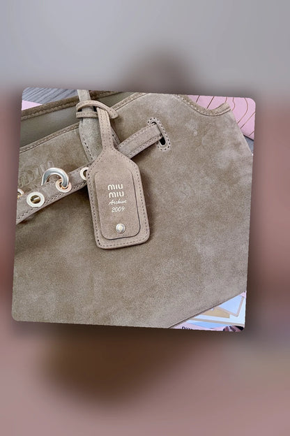 NB - MMU Bag - 575