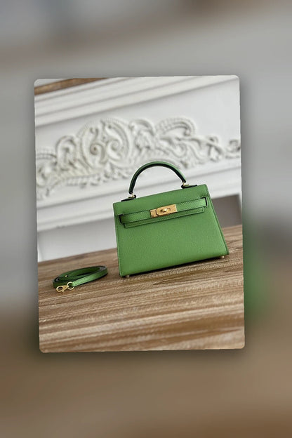 NB - HMS Bag - 381